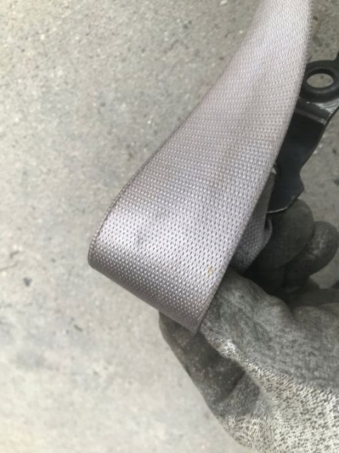 Pas bezpieczeństwa MERCEDES W211 02-09r. pasy prawe przednie E-klasa 561014601