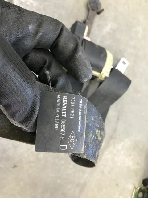 Pas bezpieczeństwa Renault Clio II 2 98-12r. 3d prawy przedni 33019521