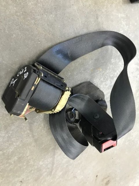 Pas bezpieczeństwa Renault Clio II 2 98-12r. 3d prawy przedni 33019521