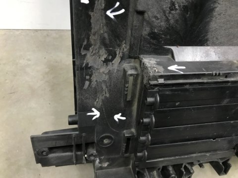 Pas przedni Ford fiesta VII mk8 17-23 Kierownica powietrza żaluzja H1BB-8B041-A H1BB-8B041-C 1T76-8B041-A