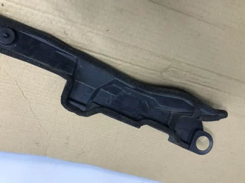 Plastik citroen C1 peugeot 107 toyota aygo 05-14 wewnętrzna osłona błotnika 53827-0H010