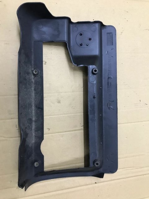 Pokrywa silnika Vw Golf Polo Leon Ibiza Fabia 1,4 16V osłona górna nakładka 036103925 C D E