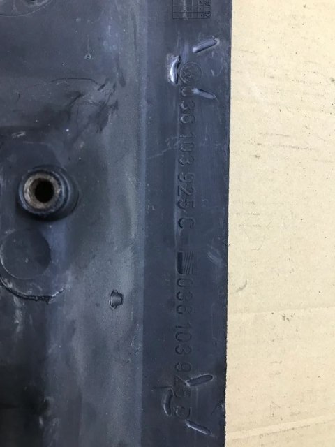 Pokrywa silnika Vw Golf Polo Leon Ibiza Fabia 1,4 16V osłona górna nakładka 036103925 C D E