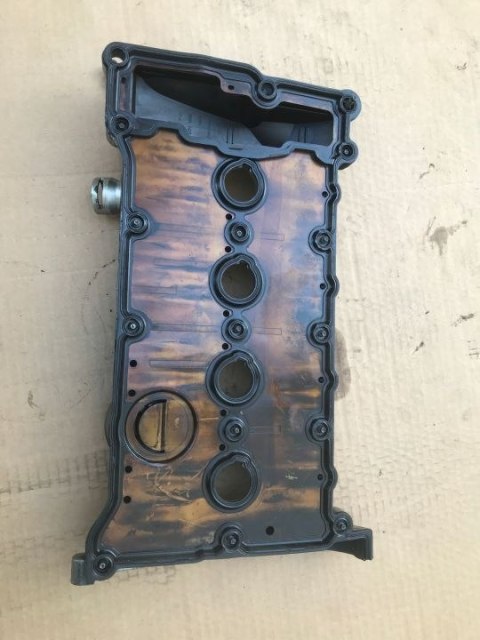 Pokrywa zaworów AUDI A6 C5 A4 B6 2.0 fsi ALT benzyna dekiel głowicy 06B103475AJ