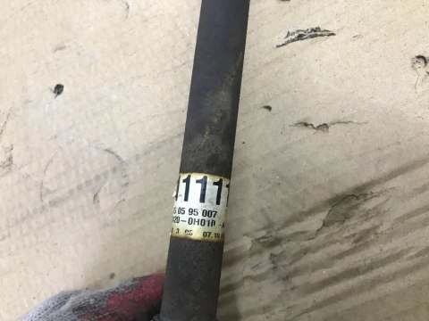 Półoś toyota aygo citroen C1 peugeot 107 05-14 1,0 benzyna manual lewa 43420-0H010