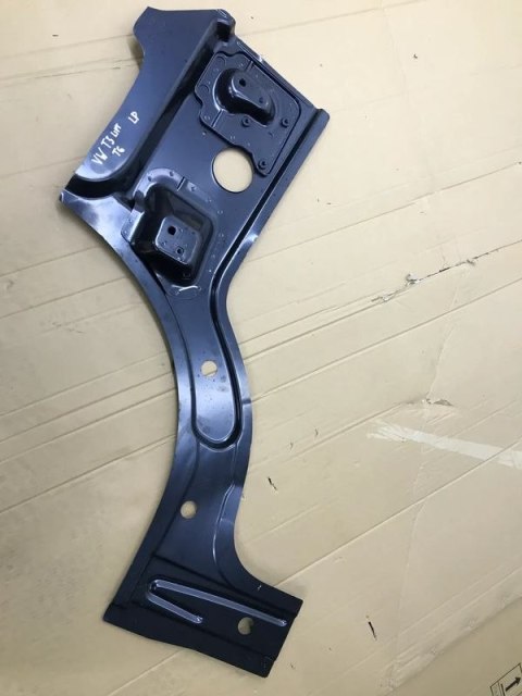 Poszycie Vw transporter T5 T6 03-15 15- słupek próg nadkole wewnętrzne 7e0805403