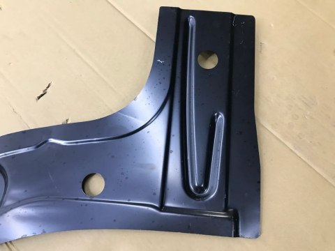 Poszycie Vw transporter T5 T6 03-15 15- słupek próg nadkole wewnętrzne 7e0805403
