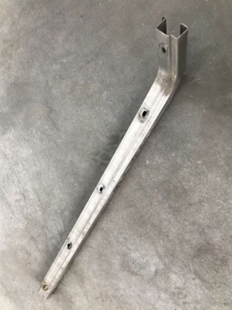Prowadnica drzwi Volkswagen Vw Caddy 3 III boczna listwa zawias 03-20r 2K0843872C
