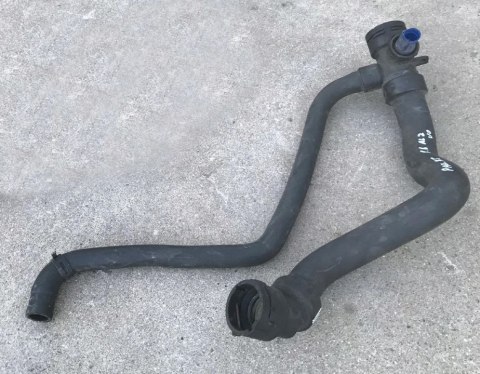 Rura Vw PASSAT B5 AUDI przewód wody magistrala wąż nagrzewnicy