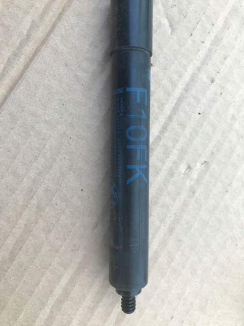 Siłownik Bmw 5 F10 F11 10-17r. teleskop maski sprężyna gazowa KOMPLET