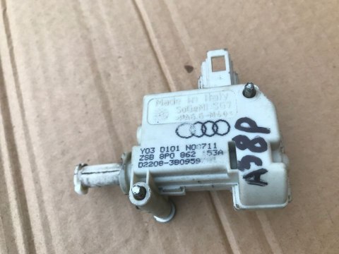 Siłownik klapki paliwa AUDI A3 8P silniczek wlewu 8P0862153A