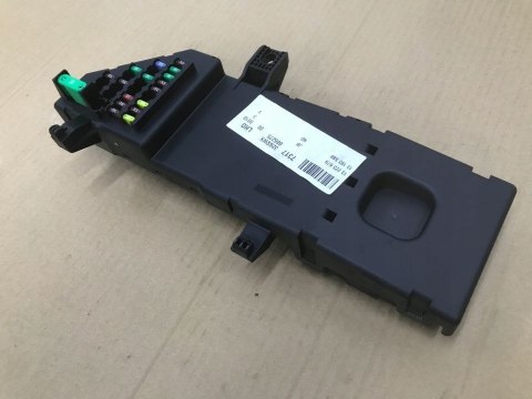 Skrzynka bezpieczników Opel Vectra C Signum moduł sterownik BSI komfortu 13193588 13223679