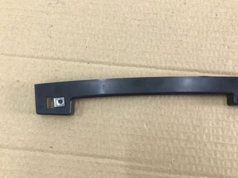 Ślizg Fiat panda III 3 11- górne mocowanie zderzaka przedniego 735625226