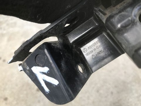 Ślizg MERCEDES Sprinter III W910 2018- mocowanie wspornik uchwyt zderzaka błotnika prawe przednie