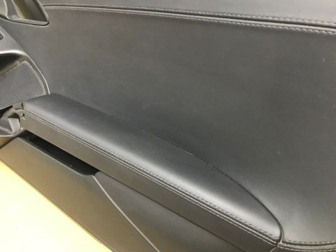 Tapicerka Porsche 911 model 991 prawa prawy boczek drzwi 991555204