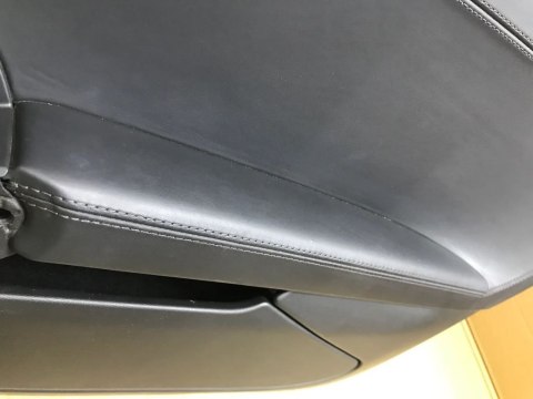 Tapicerka Porsche 911 model 991 prawa prawy boczek drzwi 991555204