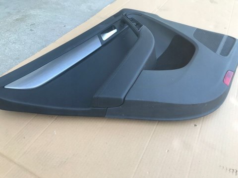 Tapicerka VW PASSAT B7 kombi boczek drzwi lewych tylnych 3AF867211