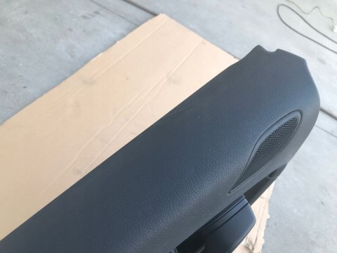 Tapicerka VW PASSAT B7 kombi boczek drzwi lewych tylnych 3AF867211