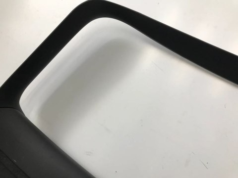 Tapicerka audi a4 b7 kombi osłona tylnej klapy bagażnika 8e9867979b