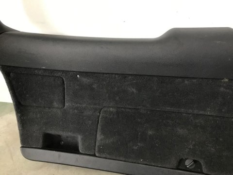 Tapicerka audi a4 b7 kombi osłona tylnej klapy bagażnika 8e9867979b