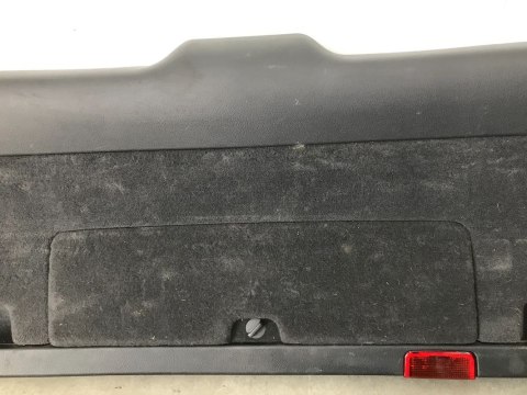 Tapicerka audi a4 b7 kombi osłona tylnej klapy bagażnika 8e9867979b