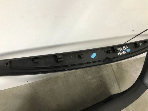 Tapicerka audi a4 b7 kombi osłona tylnej klapy bagażnika 8e9867979b