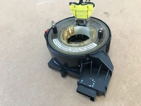 Taśma poduszki Vw Touran Golf Caddy Passat Octavia Audi a3 8p Leon 04- poduszki powietrza airbag zwijak 1K0959653C 1K0959653