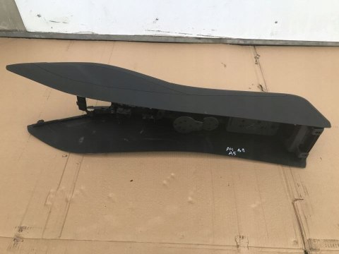 Tunel środkowy AUDI A4 B8 uchwyt na kubki napoje 8K0863244