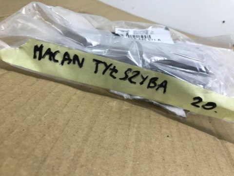 Uszczelka Porsche macan guma szyby bagażnika 95b845571a