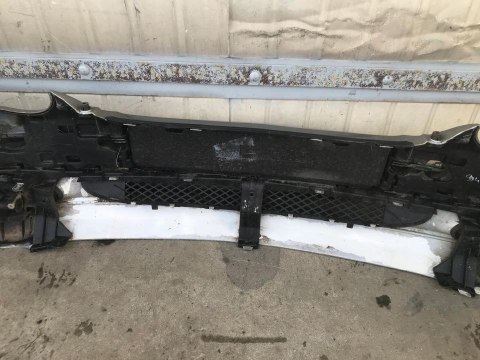 Zderzak przedni Mercedes C-Klasa W203 00-07r