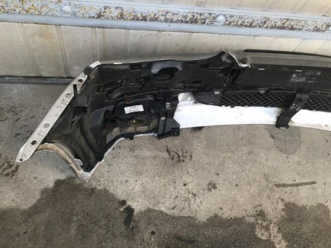 Zderzak przedni Mercedes C-Klasa W203 00-07r