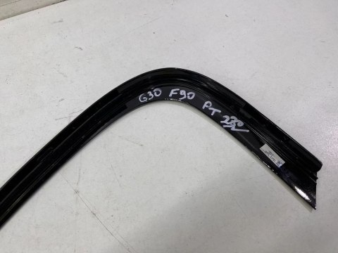 Listwa BMW G30 F90 nakładka drzwi prawych tylnych prawy tył 16444510