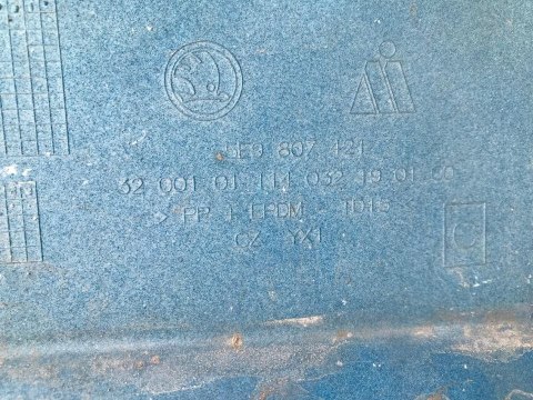 Zderzak tylny Skoda Octavia 3 III kombi 12-16r. 5E9807421