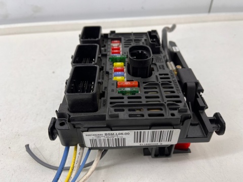 Skrzynka bezpieczników Peugeot expert Fiat scudo Citroen moduł sterownik BSI 9661682880