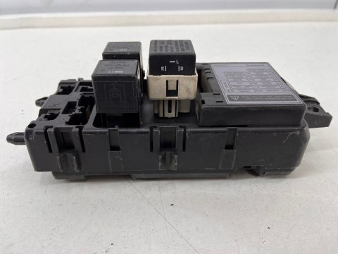 Skrzynka bezpieczników Volvo v40 moduł sterownik BSI 30889989