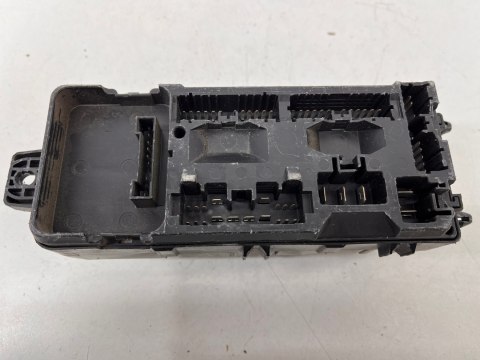Skrzynka bezpieczników Volvo v40 moduł sterownik BSI 30889989