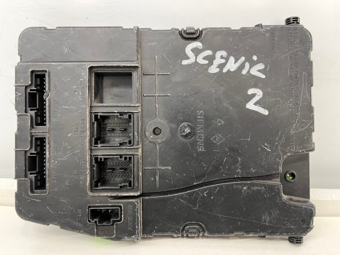 Skrzynka bezpieczników Renault scenic 2 megane 2 moduł komfortu 8200724405