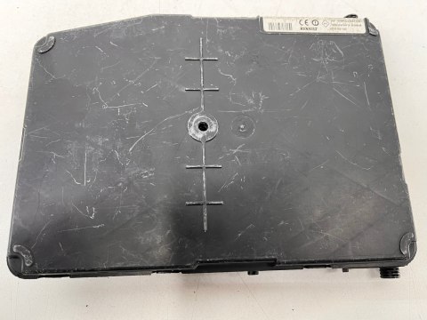 Skrzynka bezpieczników Renault scenic 2 megane 2 moduł komfortu 8200724405