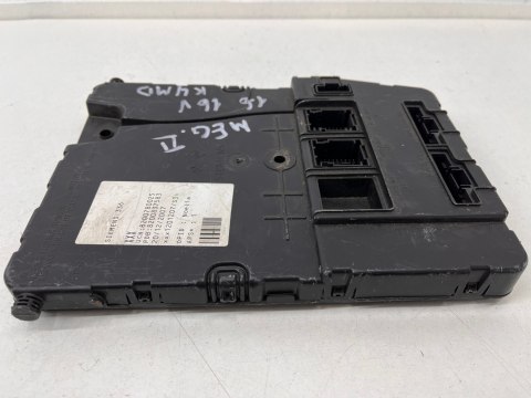 Skrzynka bezpieczników Renault scenic 2 megane 2 moduł komfortu 8200724405