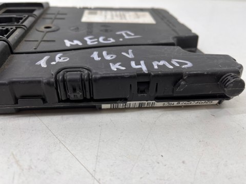 Skrzynka bezpieczników Renault scenic 2 megane 2 moduł komfortu 8200724405