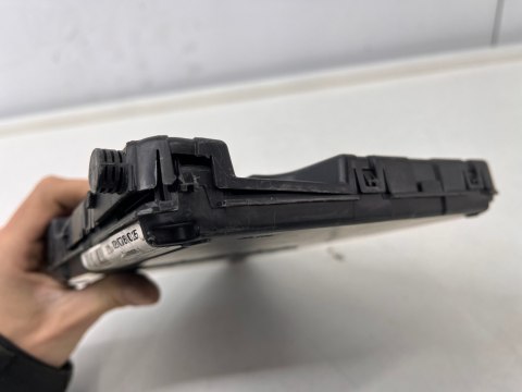 Skrzynka bezpieczników Renault scenic 2 megane 2 moduł komfortu 8200724405