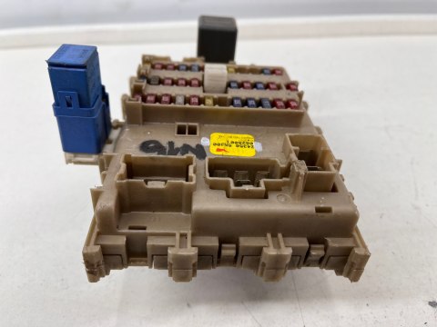 Skrzynka bezpieczników Nissan almera n16 moduł 24350-5m300