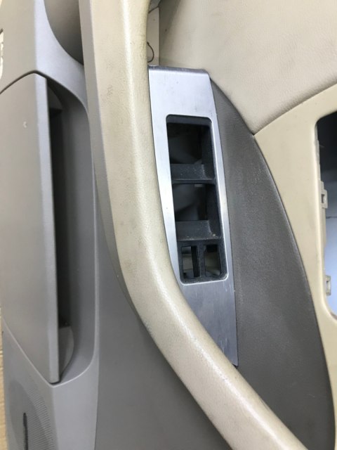 Tapicerka Nissan murano z50 03-08 boczki drzwi KOMPLET