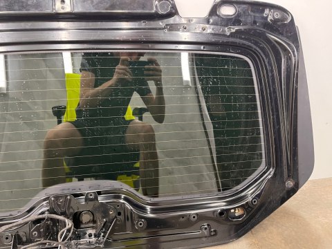 Szyba tylna Mercedes Vito W447 klapy bagażnika z ramą stelażem przyciemniona fabrycznie 2014r-
