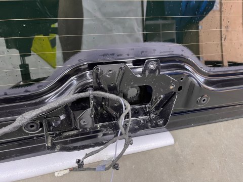 Szyba tylna Mercedes Vito W447 klapy bagażnika z ramą stelażem przyciemniona fabrycznie 2014r-