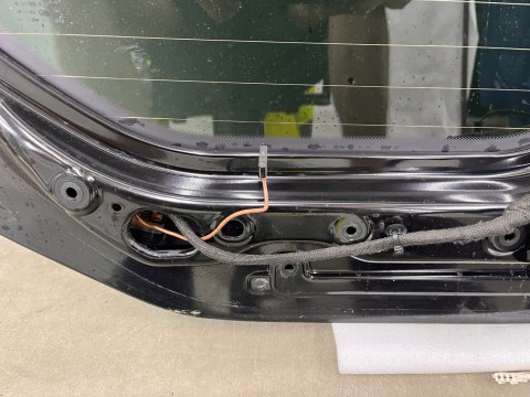 Szyba tylna Mercedes Vito W447 klapy bagażnika z ramą stelażem przyciemniona fabrycznie 2014r-