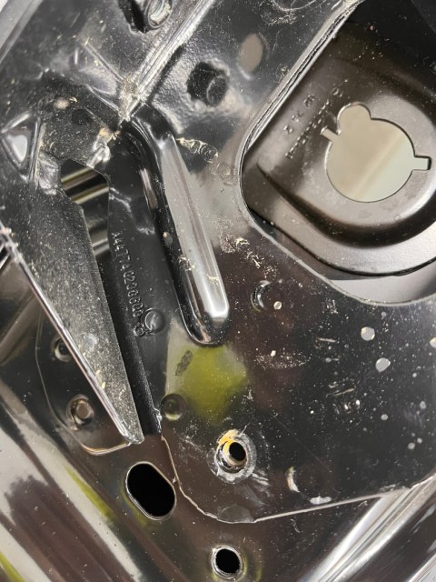 Szyba tylna Mercedes Vito W447 klapy bagażnika z ramą stelażem przyciemniona fabrycznie 2014r-