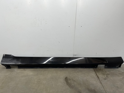 Nakładka progu BMW 5 E60 E61 prawa listwa próg zewnętrzny 7033760