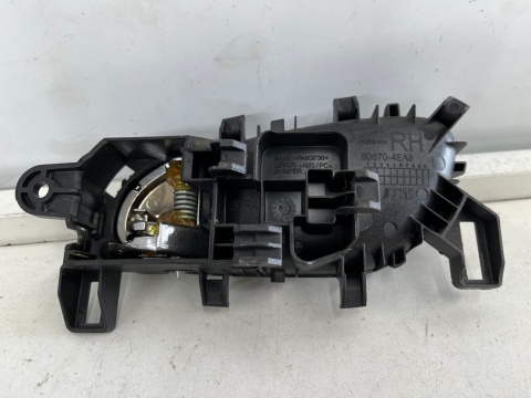 Klamka Nissan Qashqai II 2 J11 13-21r. wewnętrzna rączka uchwyt drzwi przednia tylna prawa 80670-4ea0