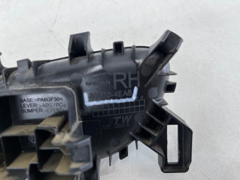 Klamka Nissan Qashqai II 2 J11 13-21r. wewnętrzna rączka uchwyt drzwi przednia tylna prawa 80670-4ea0